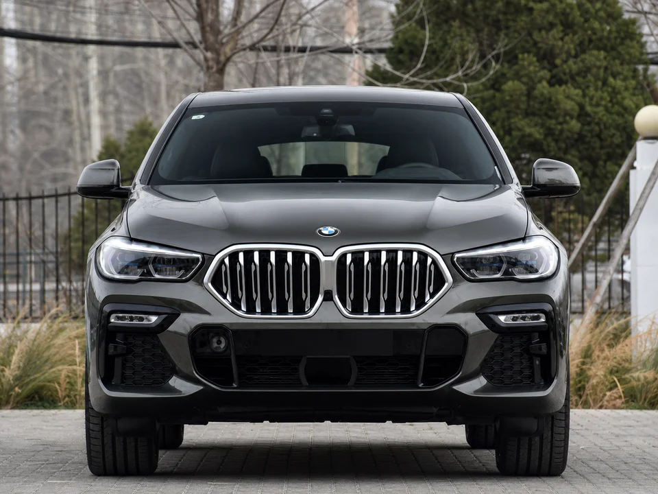 Було — BMW X6 G06, вигляд спереду